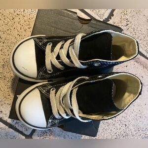 Used Converse Kids Black and White High-Tops
